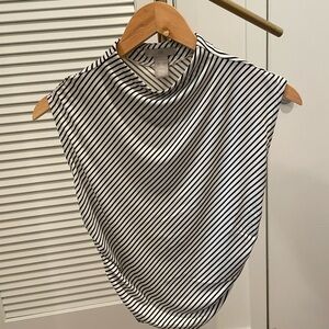 Women’s Top Size M H&M Black & White Striped